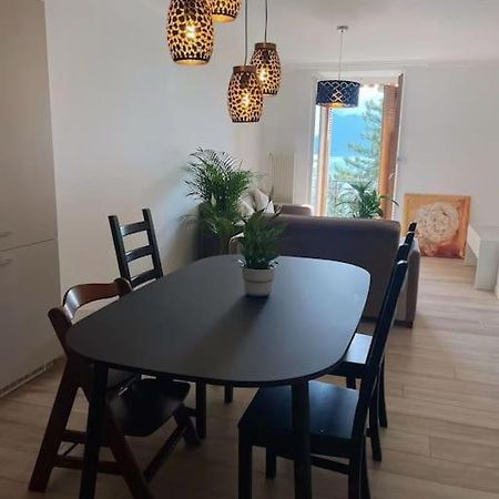 Perfect Lake View New Apartment Veytaux Exterior foto